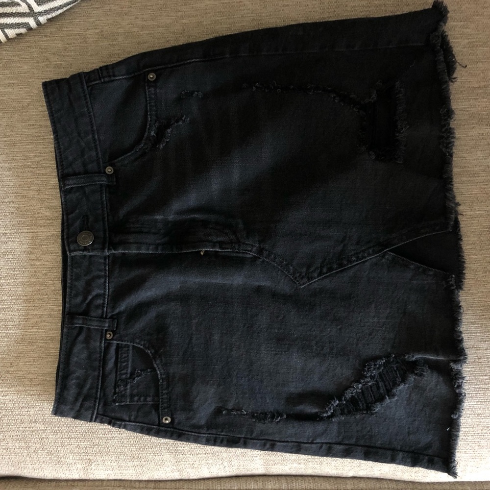 Wild Fable Size 4 Black Denim Miniskirt